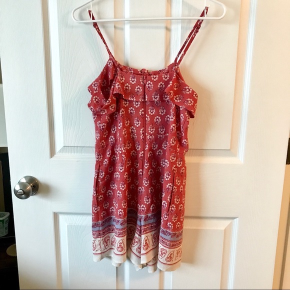 💫 BOGO Floral Romper - Picture 2 of 5